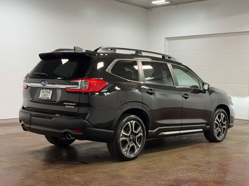Used 2023 Subaru Ascent Limited AWD/4WD image 4