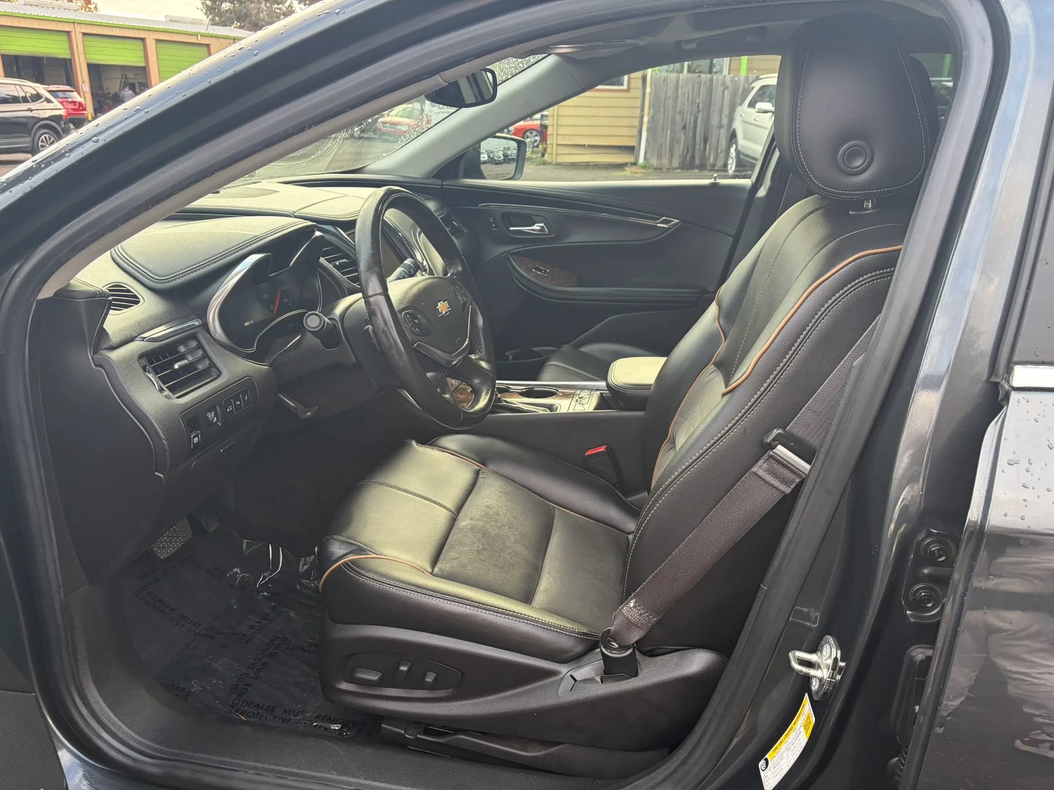 Used 2015 Chevrolet Impala LT FWD image 9