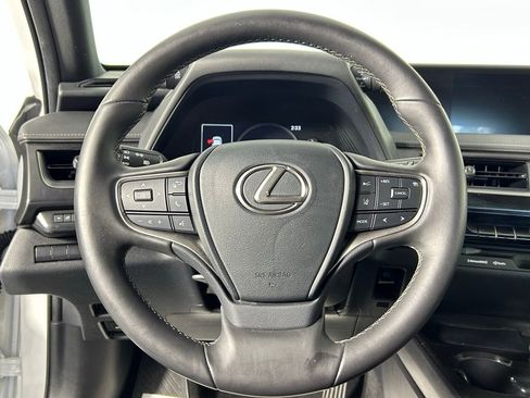 Used 2021 Lexus UX 250h image 27