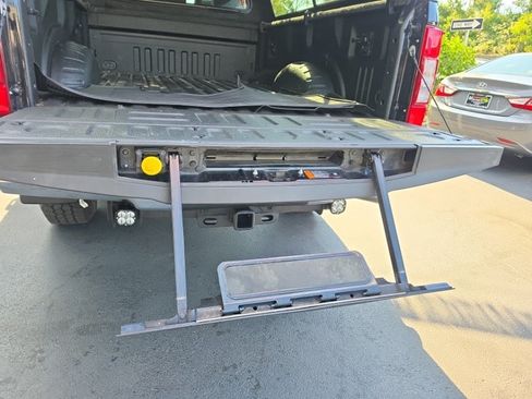 Used 2021 Ford F250 XLT w/ XLT Premium Package AWD/4WD image 44