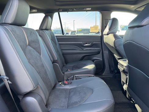 New 2026 Toyota Grand Highlander Hybrid MAX Limited image 27