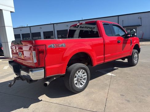 Used 2017 Ford F350 XLT image 3