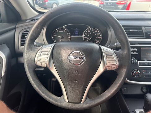 Used 2017 Nissan Altima 2.5 S w/ Power Driver Seat Package FWD image 13
