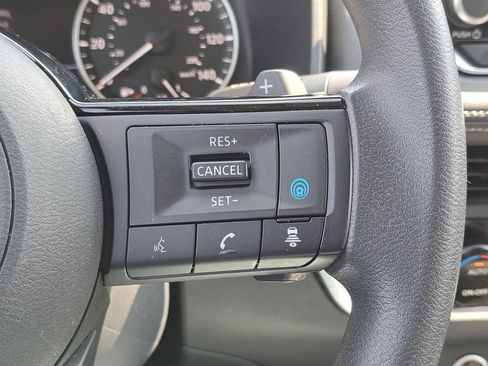 Used 2023 Nissan Rogue SV AWD/4WD image 26