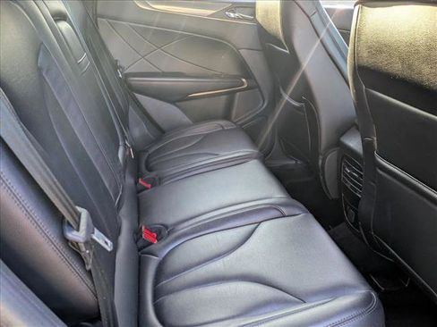 Used 2018 Lincoln MKC Premiere FWD image 18
