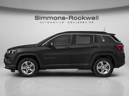 Used 2023 Jeep Compass Limited image 6