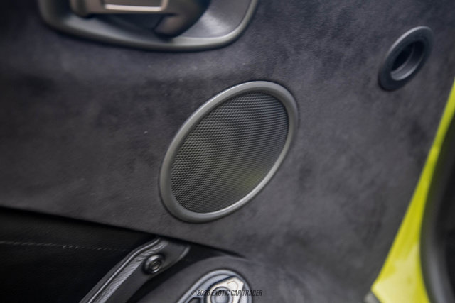 Used 2020 Aston Martin V8 Vantage Coupe RWD image 48