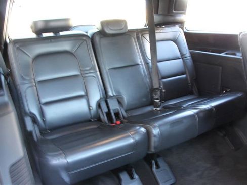 Used 2022 Lincoln Navigator Reserve image 19