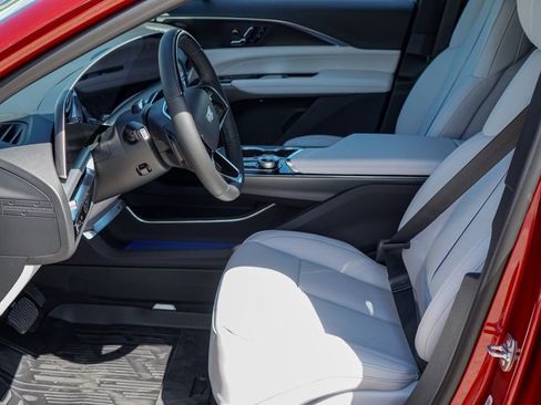 New 2026 Cadillac Lyriq Luxury w/ LPO, Floor Liner Package image 10