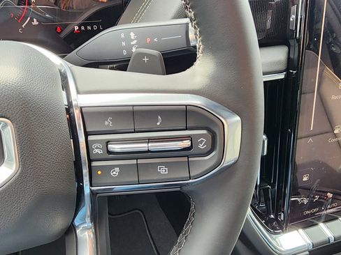 New 2026 GMC Yukon Elevation image 20