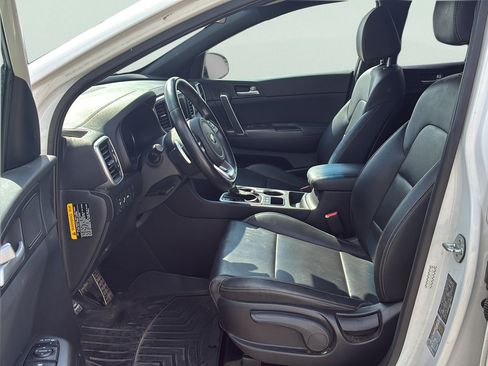 Used 2020 Kia Sportage S FWD image 23