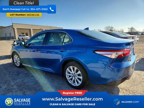 Used 2019 Toyota Camry LE FWD image 3