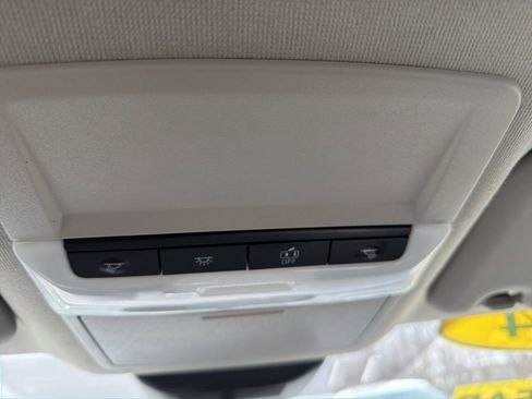 Used 2024 Nissan Sentra SV image 28