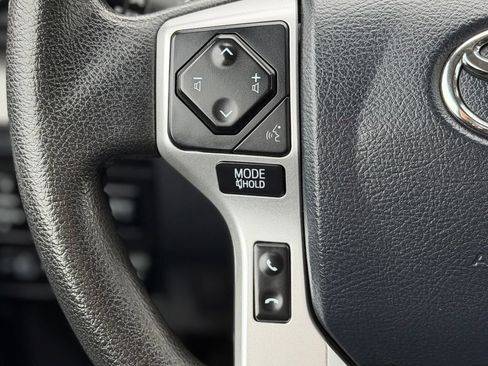 Used 2020 Toyota Tundra SR5 w/ SR5 Convenience Package AWD/4WD image 10