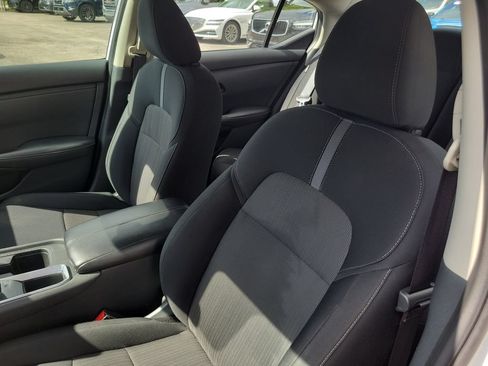 Used 2024 Nissan Sentra SV FWD image 25