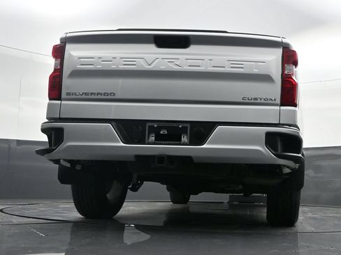 Used 2022 Chevrolet Silverado 1500 Custom AWD/4WD image 28