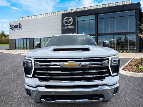 Used 2024 Chevrolet Silverado 2500 LTZ w/ LTZ Plus Package AWD/4WD image 8