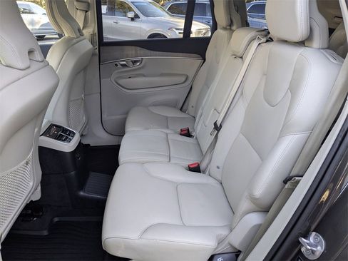 Certified 2024 Volvo XC90 T8 Plus w/ Protection Package Premier image 15