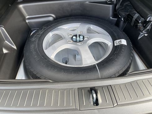 New 2025 Jeep Grand Cherokee Laredo w/ MOPAR Finishing Package image 38