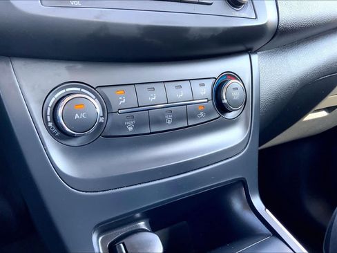 Used 2017 Nissan Sentra S FWD image 34