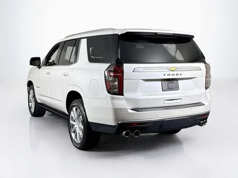 Used 2022 Chevrolet Tahoe High Country RWD image 3