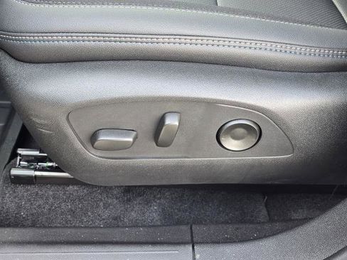 New 2026 Chevrolet Equinox EV LT image 11