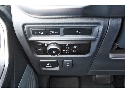 Used 2023 Ford F150 Platinum w/ Equipment Group 701A High AWD/4WD image 19