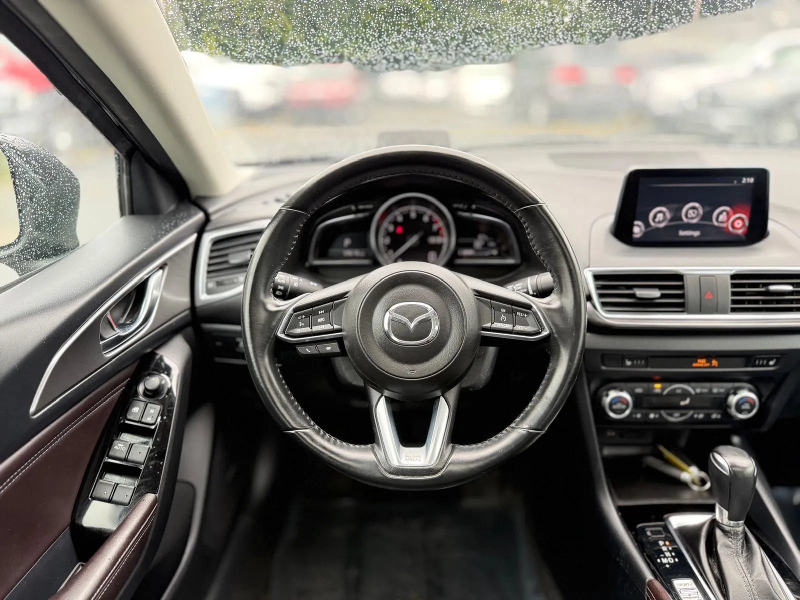 Used 2018 MAZDA MAZDA3 Grand Touring FWD image 17