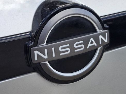 Used 2024 Nissan Pathfinder SV w/ SV Premium Package FWD image 12