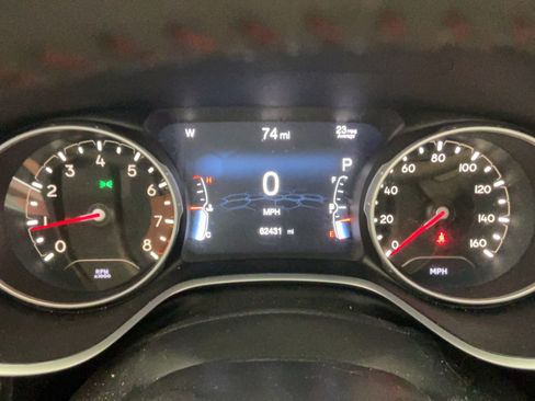 Used 2018 Jeep Compass Limited AWD/4WD image 10