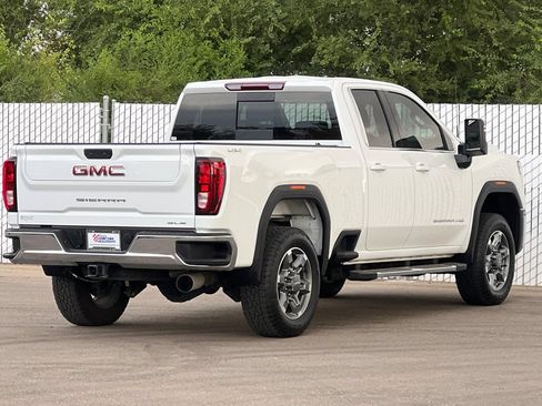 Used 2025 GMC Sierra 2500 SLE w/ SLE Value Package; AWD/4WD image 4