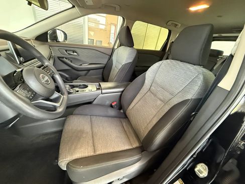 Used 2023 Nissan Rogue SV FWD image 14