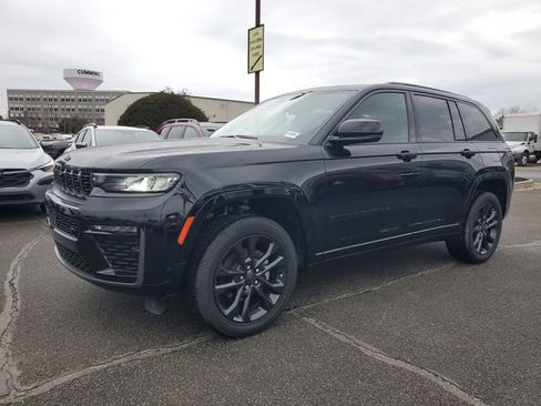 New 2026 Jeep Grand Cherokee Limited AWD/4WD image 3