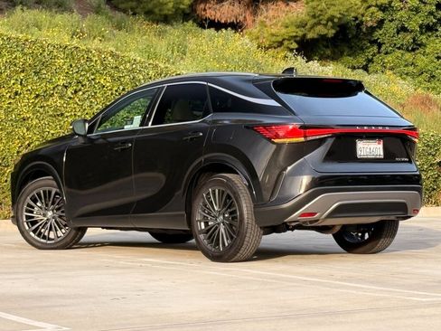 Certified 2025 Lexus RX 350 FWD image 3