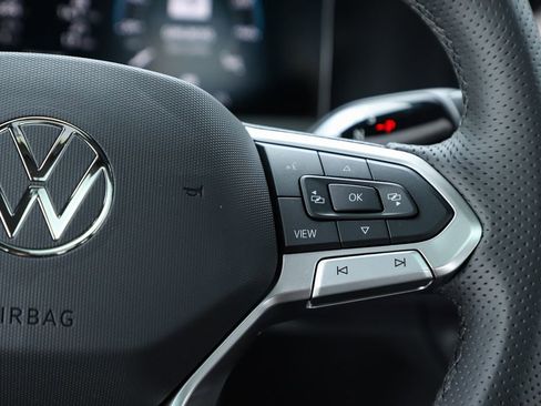 New 2026 Volkswagen Tiguan SE R-Line image 61