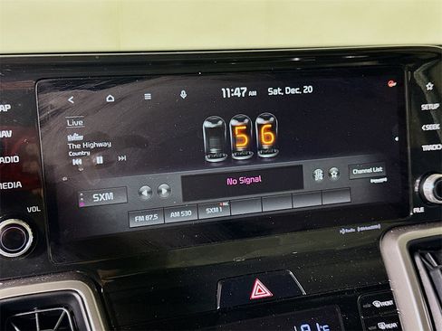 Used 2022 Kia Sorento S image 31