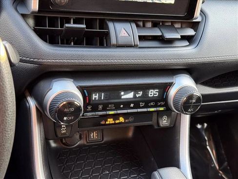 Used 2025 Toyota RAV4 XLE image 14
