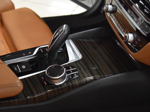 Used 2018 BMW 540i image 46