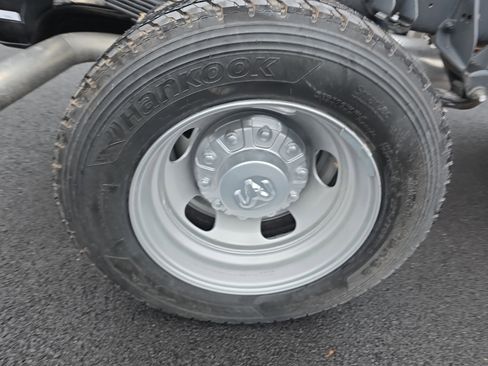 New 2026 RAM 5500 Tradesman image 34