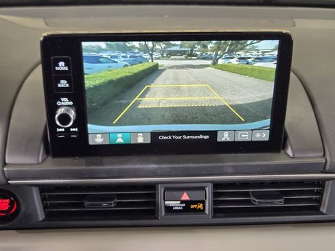 Used 2023 Honda Pilot EX-L image 16