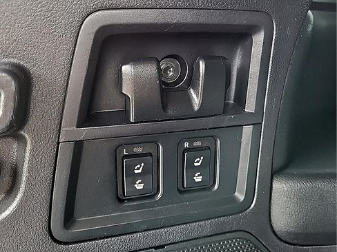 Used 2020 Toyota Sequoia TRD Pro AWD/4WD image 29