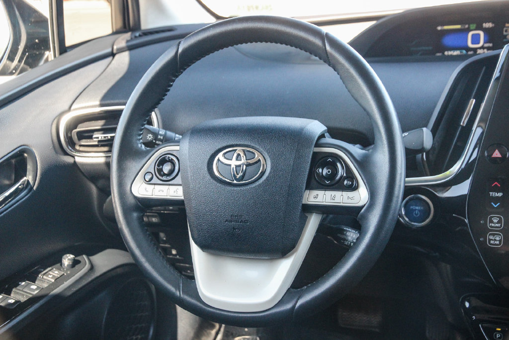 Used 2017 Toyota Prius Prime Advanced FWD image 15