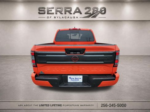 Used 2025 Nissan Frontier Pro-X RWD image 6