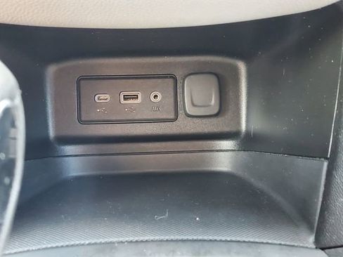 Certified 2022 Chevrolet Equinox LS w/ LS Convenience Package FWD image 32