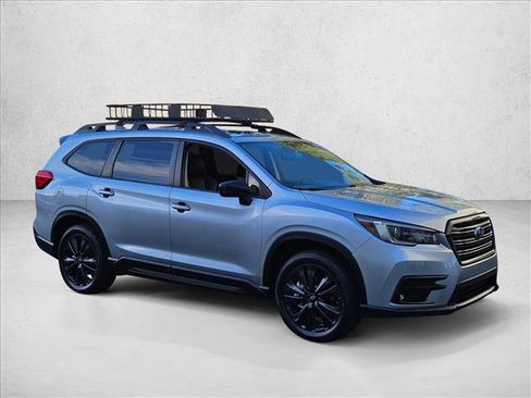 Used 2022 Subaru Ascent Onyx Edition image 3