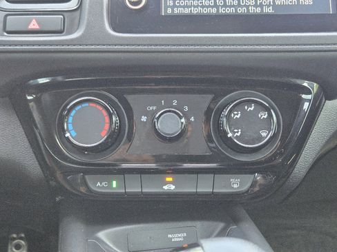 Used 2019 Honda HR-V Sport image 21