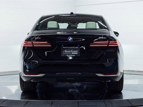 New 2026 BMW 530i xDrive w/ Premium Package image 10