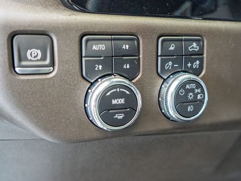 New 2025 GMC Sierra 1500 SLT w/ SLT Premium Plus Package image 13