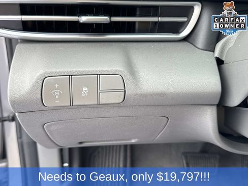 Used 2025 Hyundai Elantra SEL FWD image 50