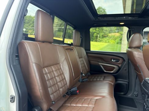 Used 2021 Nissan Titan Platinum Reserve w/ Moonroof Package AWD/4WD image 19